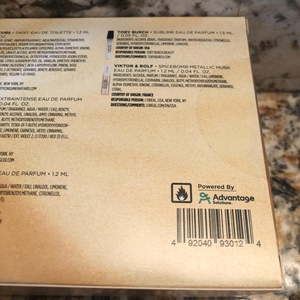 Macy’s 12pc Favorite Scents Sampler Gift Set For Him & Her Sample Vial Mix - Picture 6 of 6